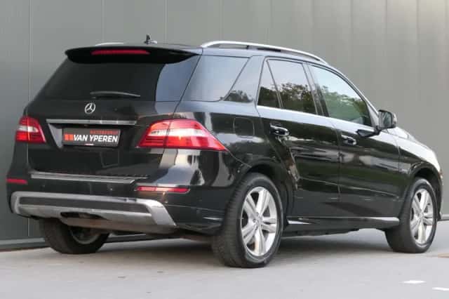 Mercedes-Benz M-Klasse (2012) thumbnail 2