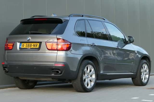 BMW X5 (2010) thumbnail 2