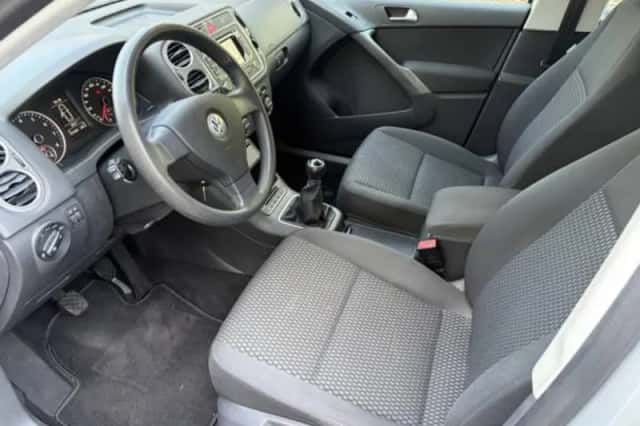 Volkswagen Tiguan (2009) thumbnail 5