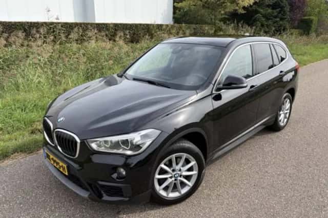 BMW X1 (2017) thumbnail 2
