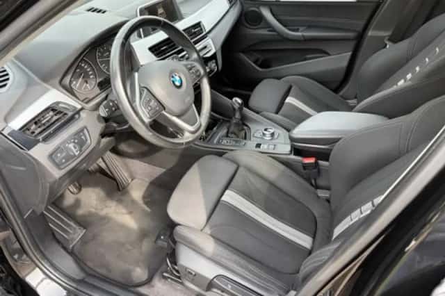 BMW X1 (2017) thumbnail 5