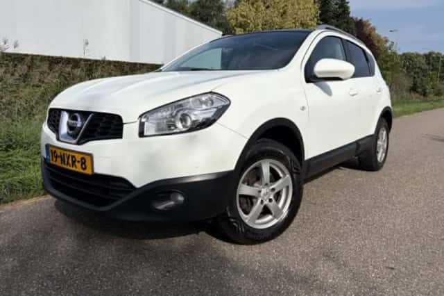 Nissan Qashqai (2011) thumbnail 1