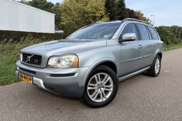 Volvo XC90 (2008) thumbnail 1