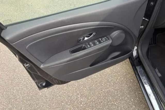 Renault Mégane (2015) thumbnail 6