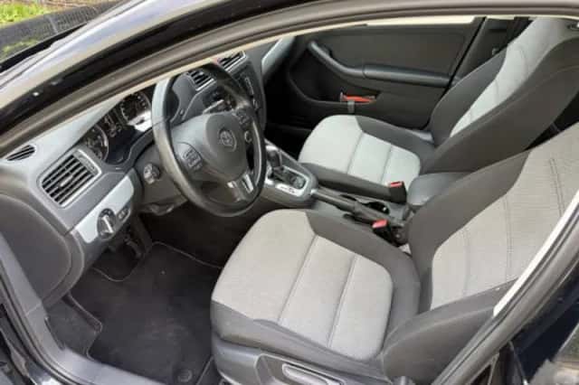 Volkswagen Jetta (2013) thumbnail 5