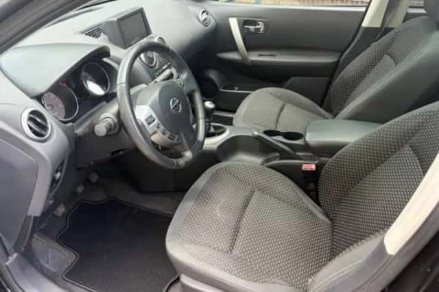Nissan QASHQAI+2 (2009) thumbnail 6