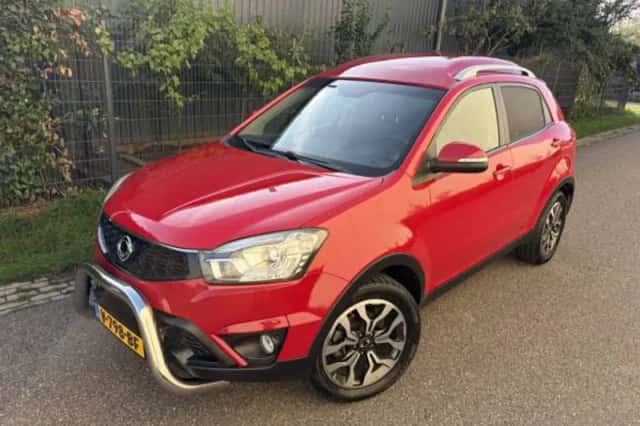 SsangYong Korando (2016) thumbnail 2