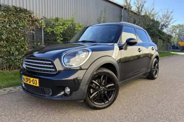 MINI Countryman (2014) thumbnail 1