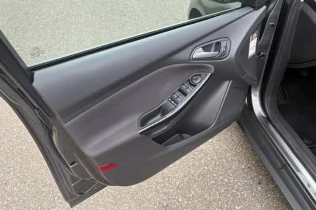 Ford Focus (2018) thumbnail 6
