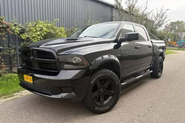 Dodge RAM (2012) thumbnail 1