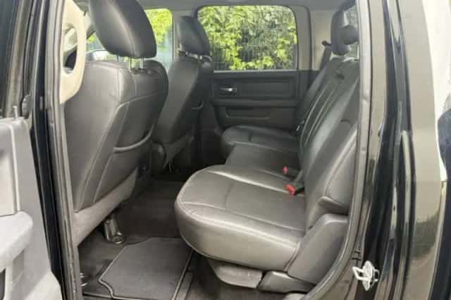 Dodge RAM (2012) thumbnail 4
