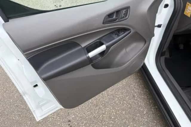 Ford Transit Connect (2021) thumbnail 4