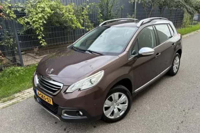 Peugeot 2008 (2013) thumbnail 2