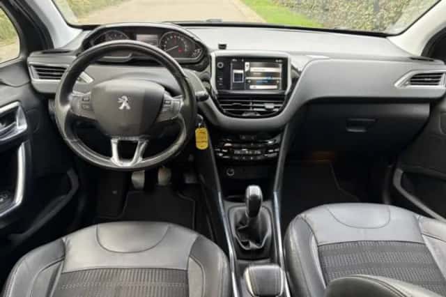 Peugeot 2008 (2013) thumbnail 3