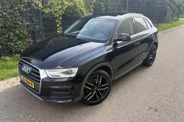 Audi Q3 (2016) thumbnail 2