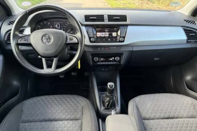 Škoda Fabia (2017) thumbnail 3