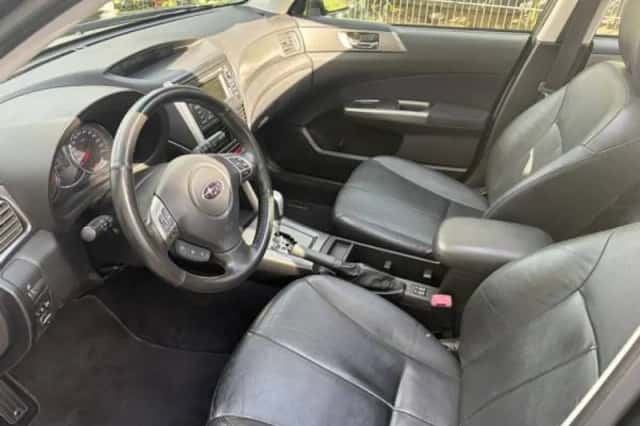 Subaru Forester (2013) thumbnail 5