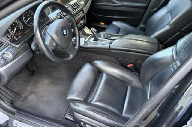 BMW 5-Serie (2015) thumbnail 6