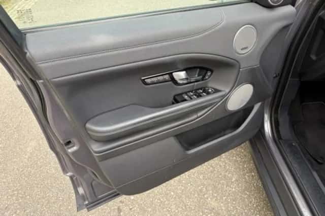 Land Rover Range Rover Evoque (2016) thumbnail 6