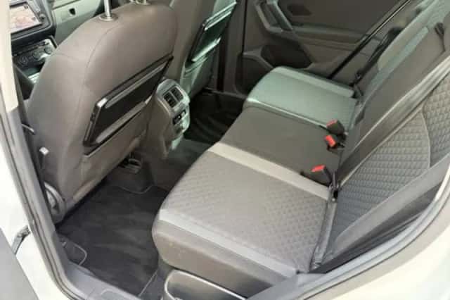 Volkswagen Tiguan (2016) thumbnail 4