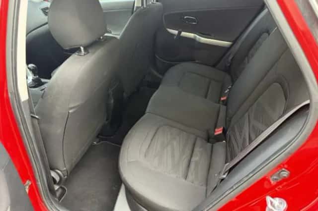 Kia Ceed (2018) thumbnail 4