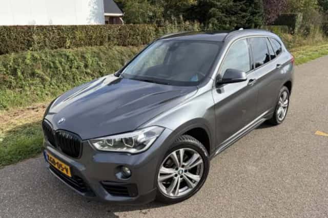 BMW X1 (2019) thumbnail 2
