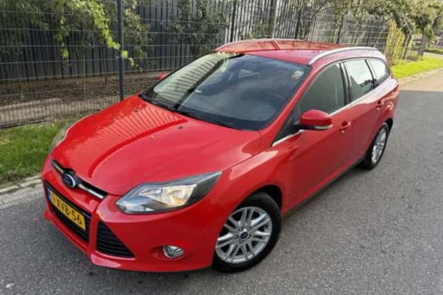 Ford Focus (2014) thumbnail 2