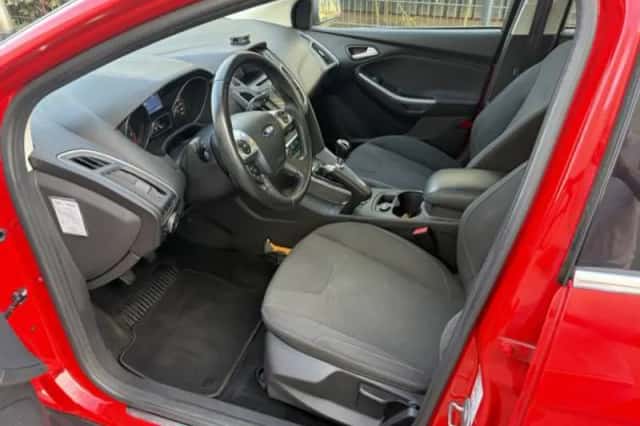 Ford Focus (2014) thumbnail 5
