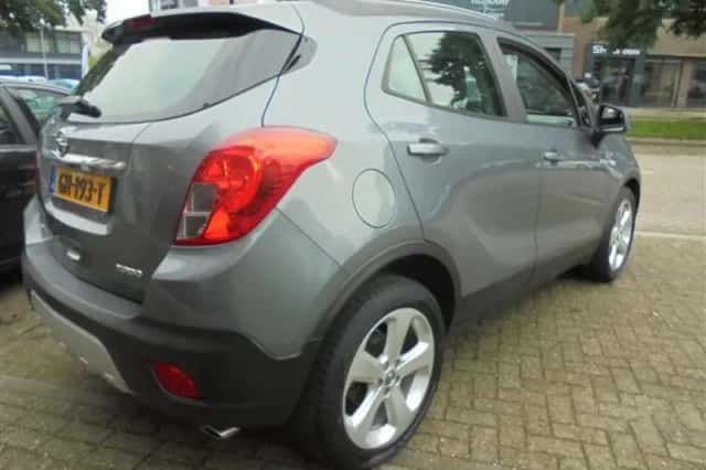 Opel Mokka (2015) thumbnail 4