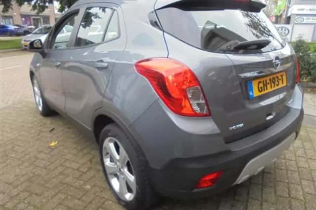 Opel Mokka (2015) thumbnail 5