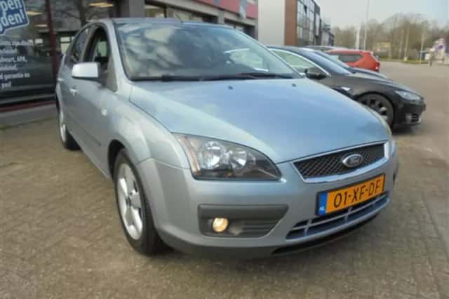 Ford Focus (2007) thumbnail 3
