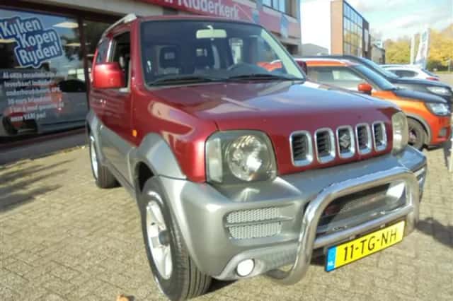 Suzuki Jimny (2006) thumbnail 3