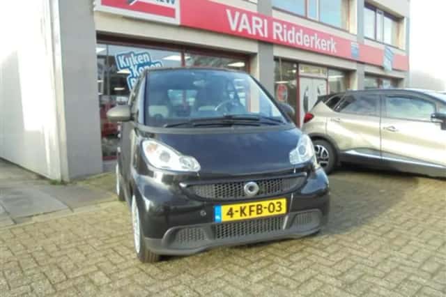 Smart ForTwo (2013) thumbnail 2