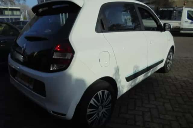 Renault Twingo (2015) thumbnail 4