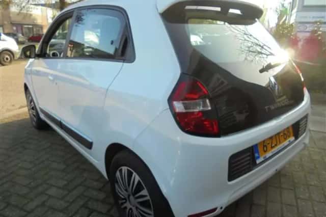 Renault Twingo (2015) thumbnail 5