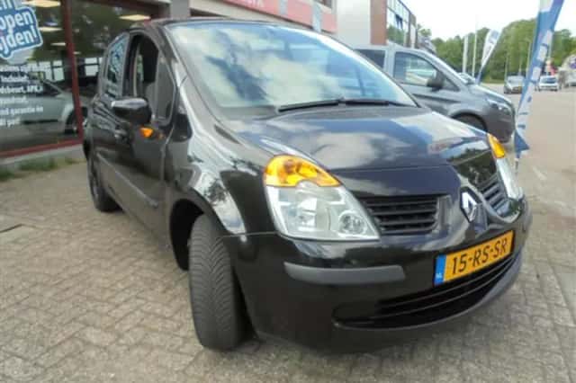 Renault Modus (2005) thumbnail 3
