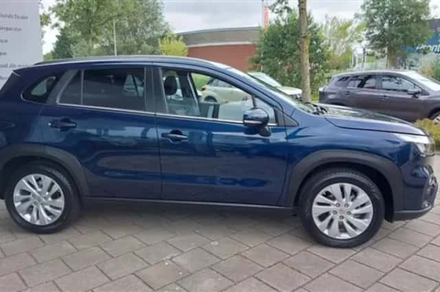 Suzuki S-Cross (2024) thumbnail 5