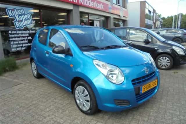 Suzuki Alto (2013) thumbnail 5