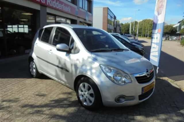 Opel Agila (2008) thumbnail 5