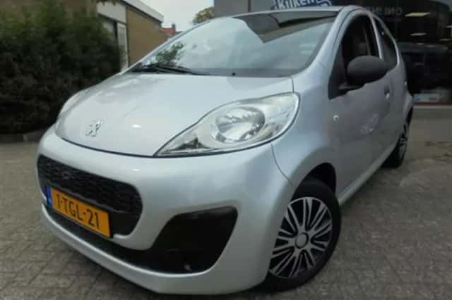 Peugeot 107 (2014) thumbnail 2