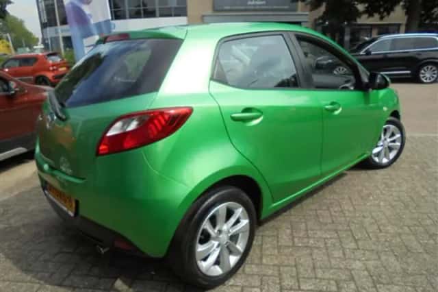 Mazda 2 (2008) thumbnail 4
