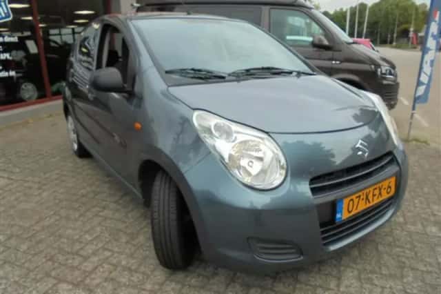 Suzuki Alto (2009) thumbnail 3
