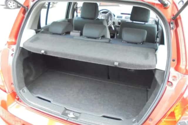 Suzuki Swift (2009) thumbnail 6
