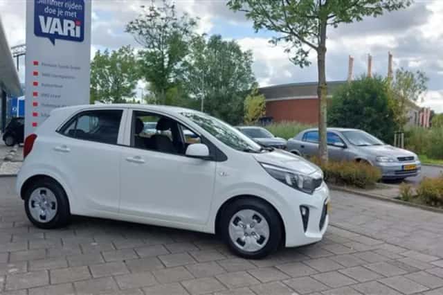 Kia Picanto (2020) thumbnail 3