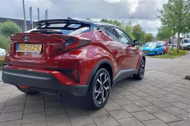 Toyota 1.8 Hybrid CH-R STYLE Automaat (2019) thumbnail 4