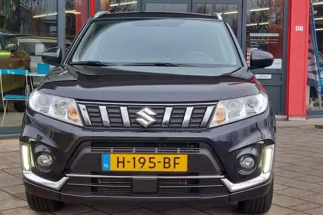 Suzuki Vitara (2020) thumbnail 3
