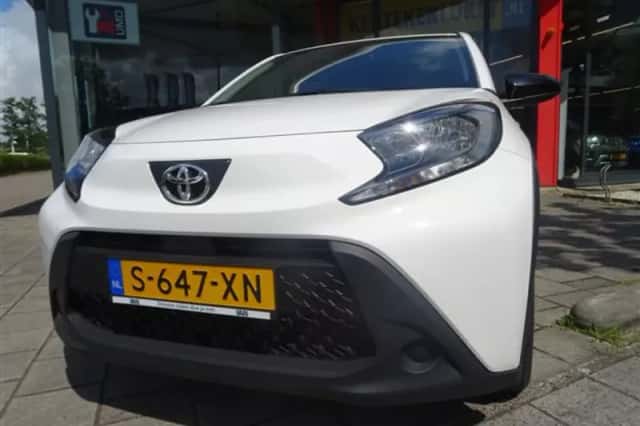 Toyota Aygo X (2023) thumbnail 2