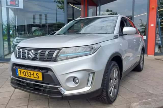 Suzuki Vitara (2022) thumbnail 2
