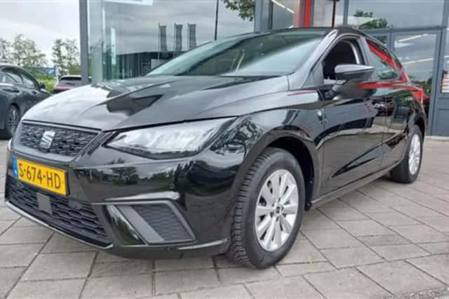 SEAT Ibiza (2023) thumbnail 2
