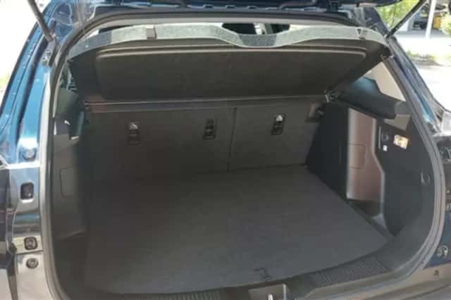 Suzuki S-Cross (2023) thumbnail 4